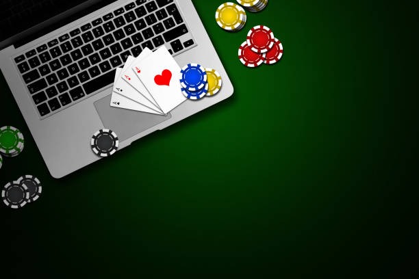 Sic Bo live table on slot bet with dice cage and betting layout